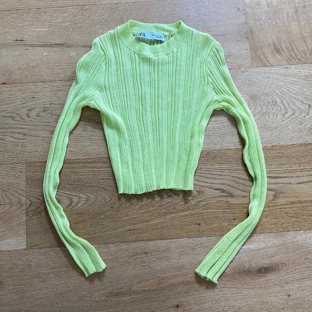 Zara Ribbed Knit Crew Neck Long Sleeve Sweater in Lime Green